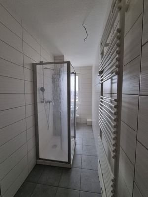 Muster - Badezimmer mit Dusche