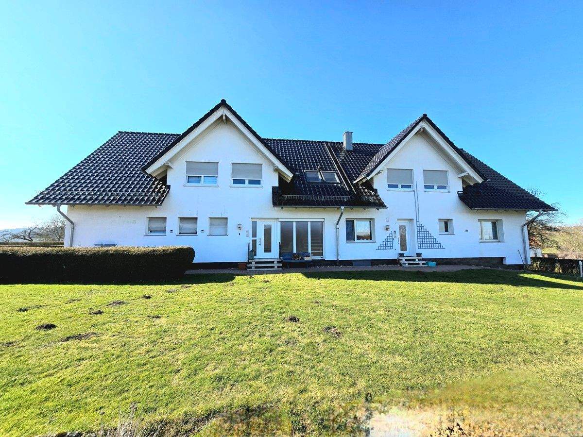 Immobilie in Malsfeld - Großzügiges Zweifamilienhaus in Malsfeld-OT - Bild 1