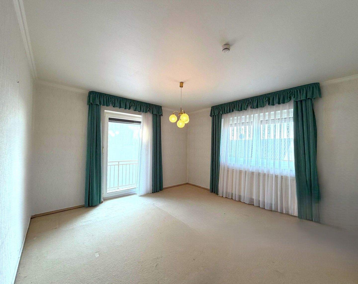 Immobilie in Wolnzach - Charmantes Einfamilienhaus mit großem Grundstück und Ausbaupotenzial in Wolnzach! - Bild 5