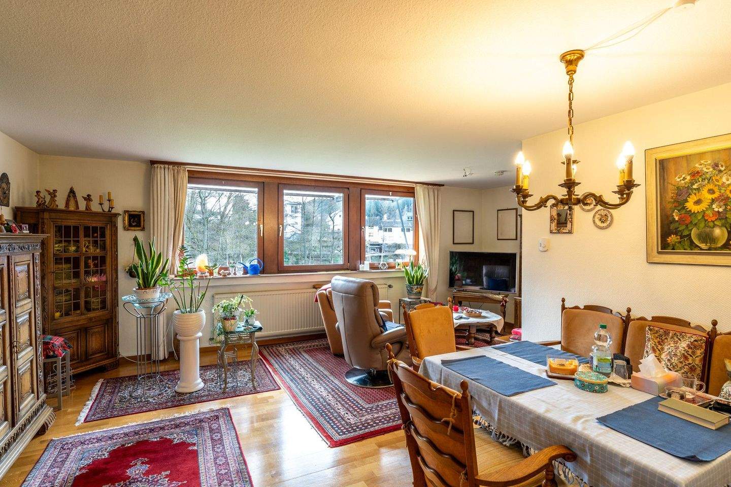 Immobilie in Hellenthal - Einzigartiges Anwesen - großzügiges Wohn- & Geschäftshaus in Hellenthal. *provisionsfrei* - Bild 54