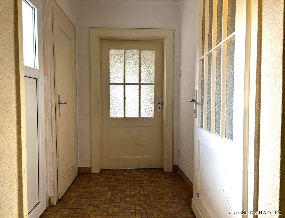 Immobilie in Naila - Naturnahes Wohnen: Attraktives Zweifamilienhaus bei Naila mit idyllischem Umfeld - Bild 4