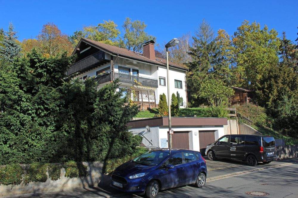 Immobilie in Kulmbach - Ein Haus zum Glücklichsein! Beste Lage - super Aussicht! - Bild 1