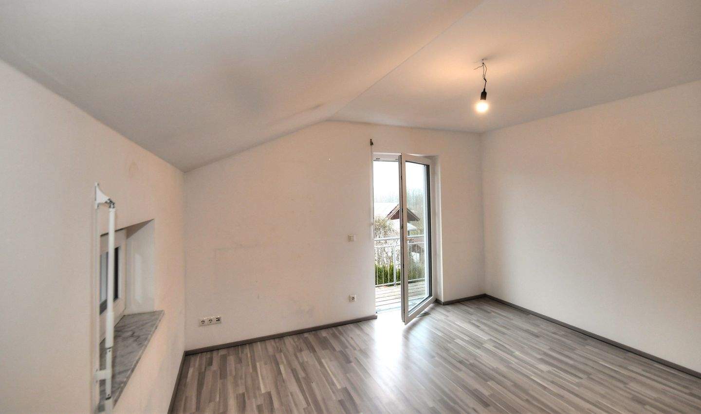 Immobilie in Vogtareuth - Niedrigenergiehaus für (große) Familien - zusätzlicher Platz für Praxis oder Gewerbe kein Problem - Bild 13