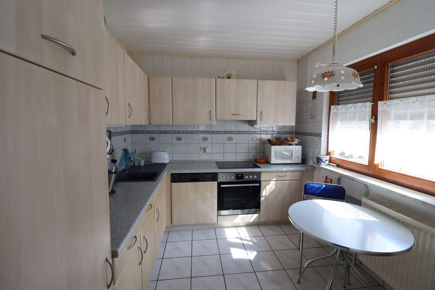 Immobilie in Unterschwaningen - Wohnhaus mit schönem Garten in 91743 Unterschwaningen - Bild 9