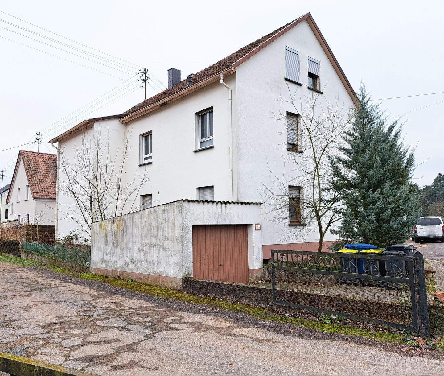 Immobilie in Merzig - Wohnhaus mit 2 Wohnungen in ruhiger aber zentraler Lage von Merzig-Brotdorf - Bild 3