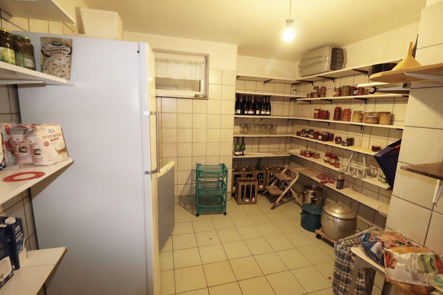 Immobilie in Unterschwaningen - Wohnhaus mit schönem Garten in 91743 Unterschwaningen - Bild 16