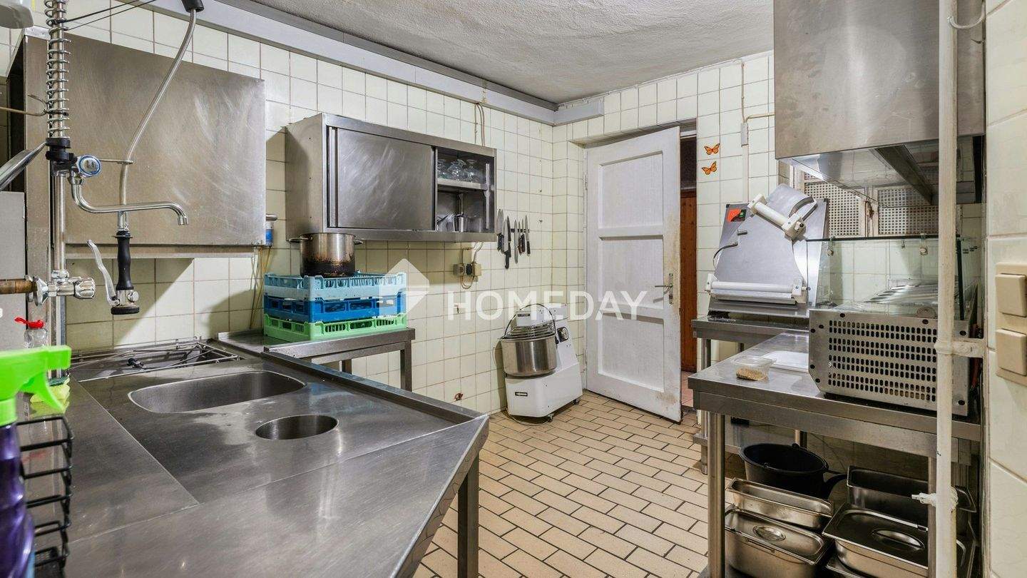 Immobilie in Erlabrunn - Voll ausgestattete Gewerbeeinheit - Gasthof in gepflegtem MFH - Bild 17