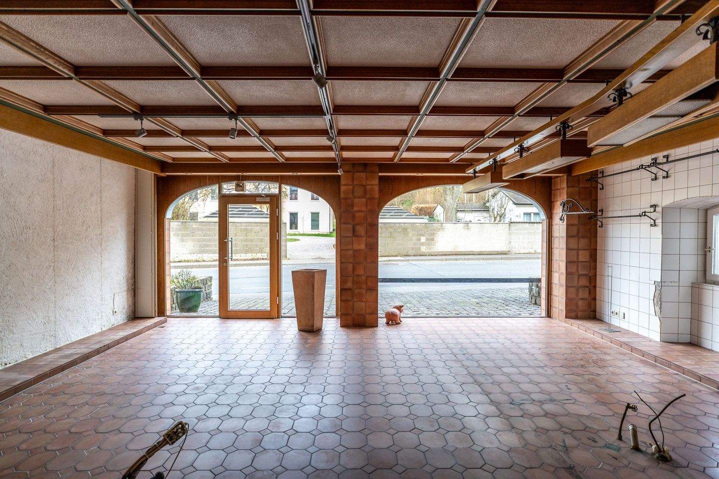 Immobilie in Hellenthal - Einzigartiges Anwesen - großzügiges Wohn- & Geschäftshaus in Hellenthal. *provisionsfrei* - Bild 6