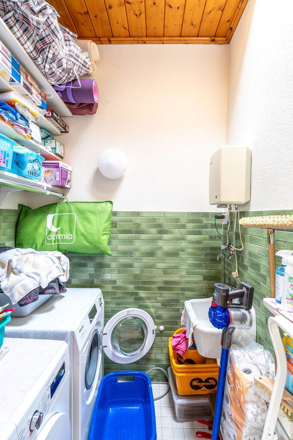 Immobilie in Hellenthal - Einzigartiges Anwesen - großzügiges Wohn- & Geschäftshaus in Hellenthal. *provisionsfrei* - Bild 39