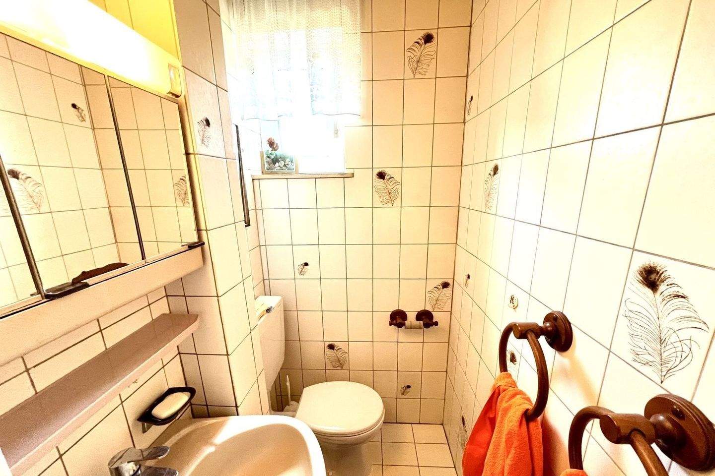 Immobilie in Wolfsburg - Vielseitiges Reihenendhaus mit Garten und Carport im Hellwinkel - Bild 10