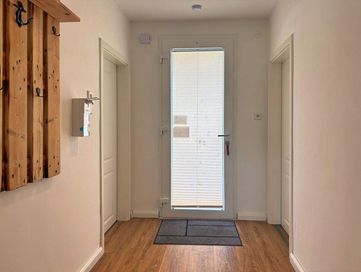 Immobilie in Wiesmoor - Teilsaniertes Landhaus mit Einliegerwohnung, Nebengebäude und über 4 ha Weideland in Wiesmoor - Bild 14