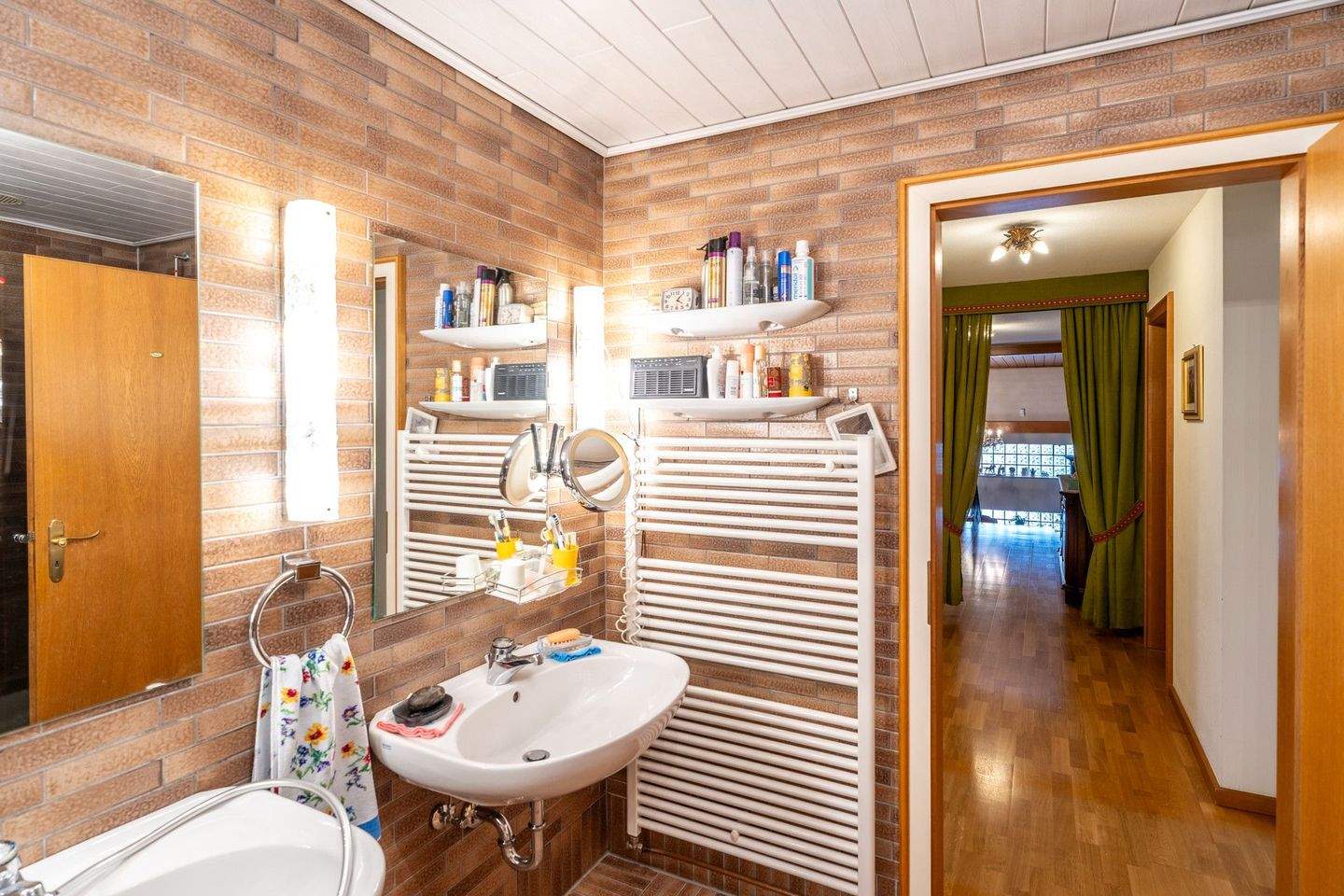 Immobilie in Hellenthal - Einzigartiges Anwesen - großzügiges Wohn- & Geschäftshaus in Hellenthal. *provisionsfrei* - Bild 48