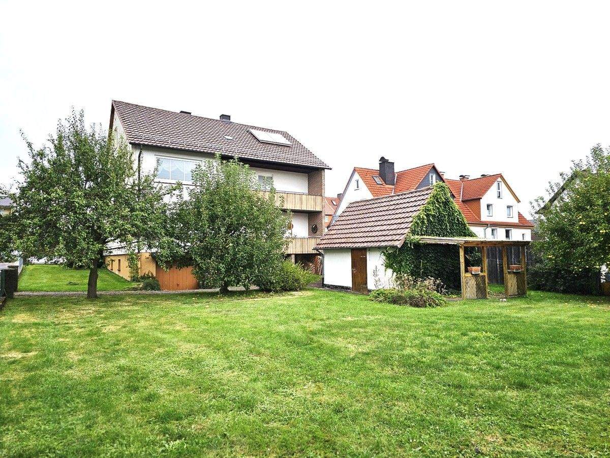 Immobilie in Ahnatal - Gepflegtes Zweifamilienhaus in Ahnatal-Weimar - Bild 0