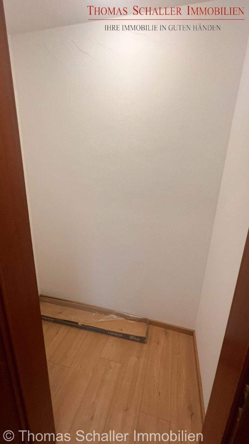 Immobilie in Hemhofen - Schöne 2-Zimmer-Wohnung in Hemhofen bei Erlangen - Großer Wohnraum mit Studiocharakter - Bild 19