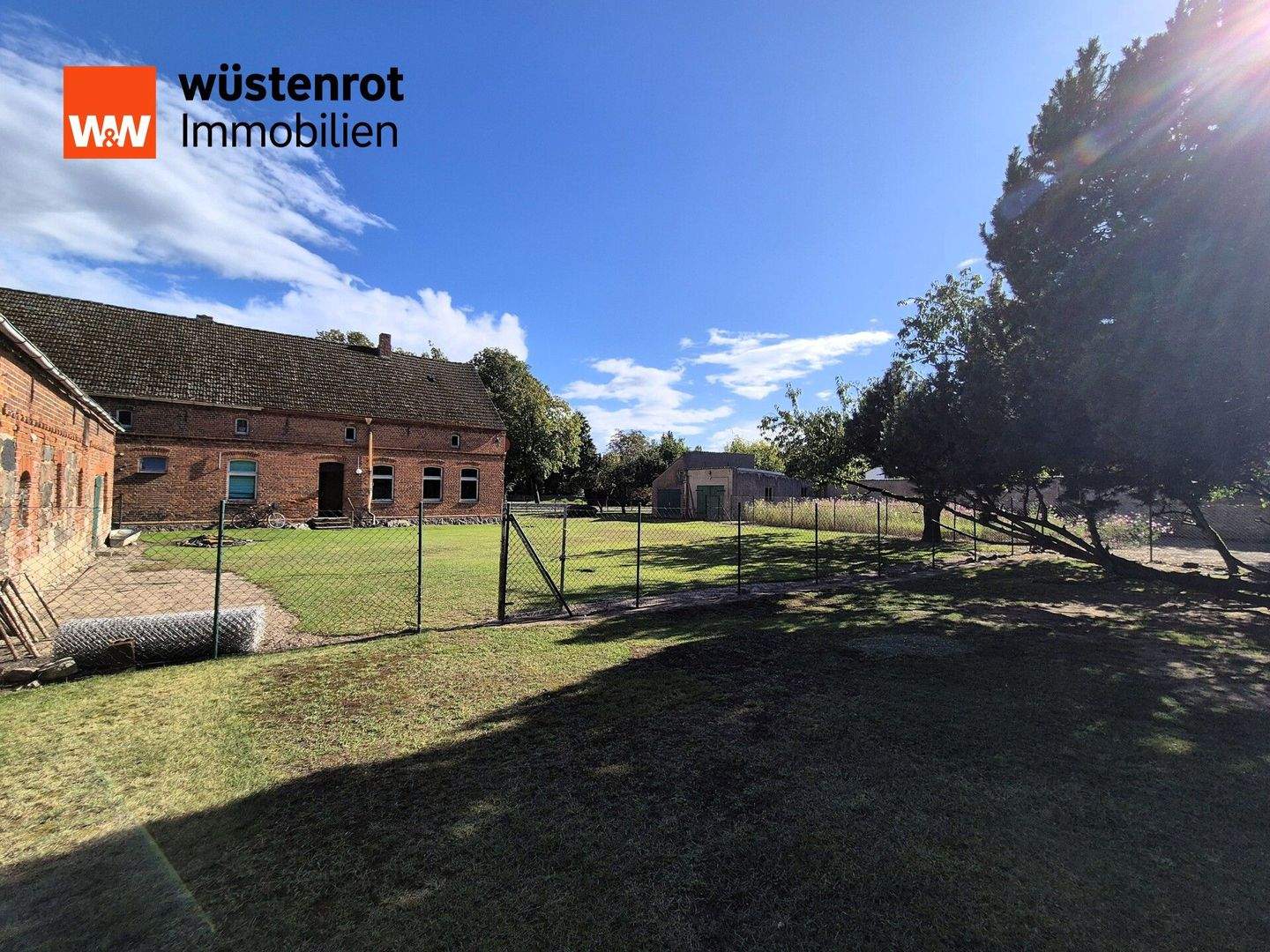 Immobilie in Groß Godems - Original Bauernhaus als Handwerkerobjekt mit Stall und 2 Garagen in Herzfeld - Bild 5