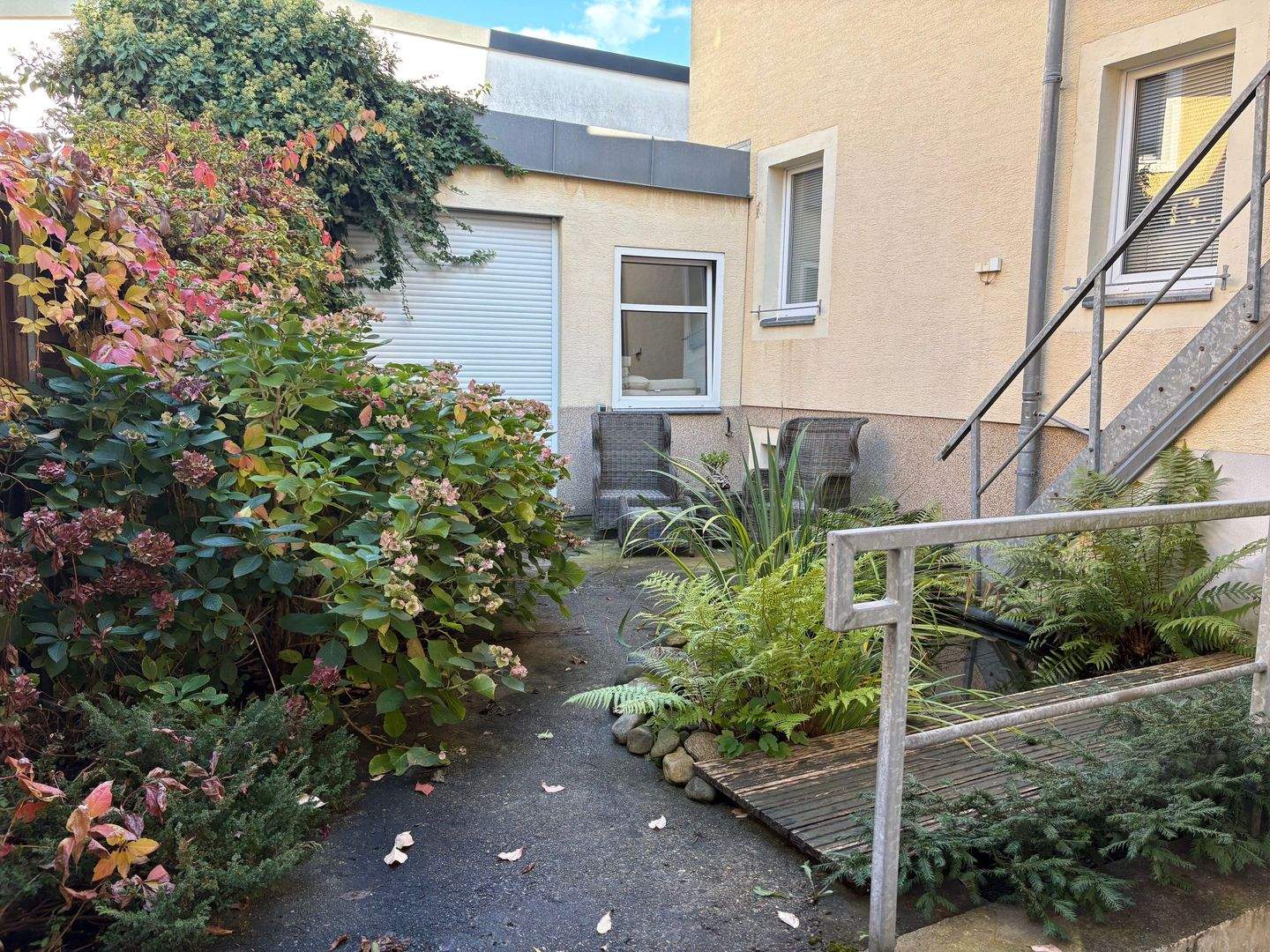 Immobilie in Freital - Ehemaliges 3-Fam.-Haus Nähe Freitaler Klinikum, aktuell zwei schönen Wohnungen sowie attraktive Gewerberäume - Bild 12