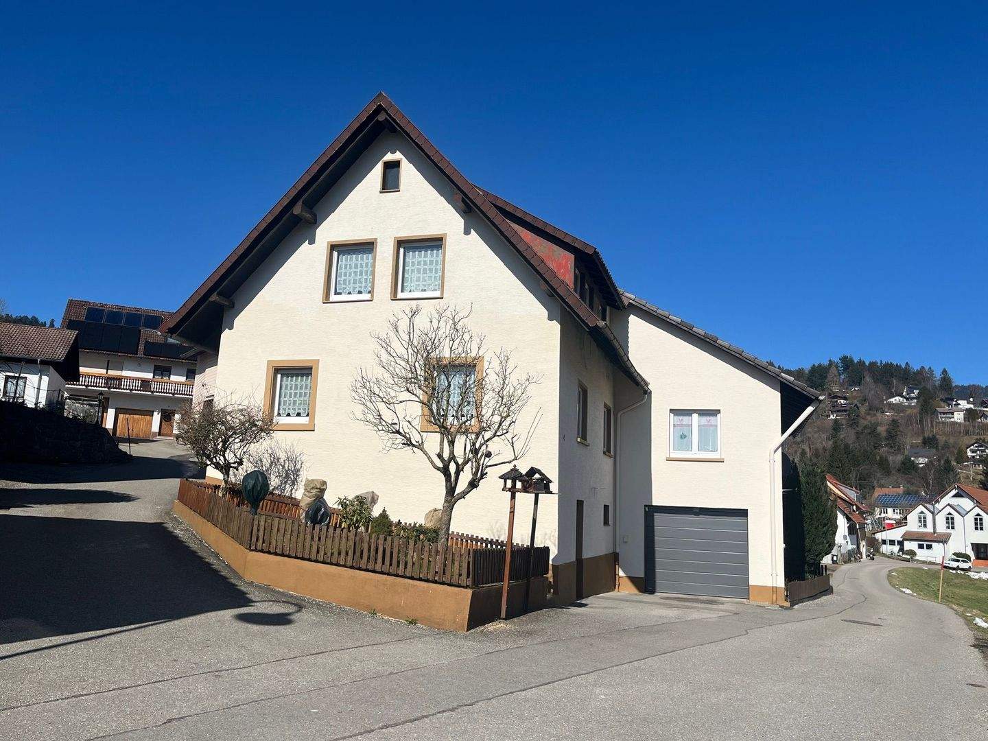 Immobilie in Malsburg-Marzell - Neuer Preis: Solides Zweifamilienhaus in Malsburg-Marzell mit viel Platz und jeder Menge Möglichkeiten - Bild 24