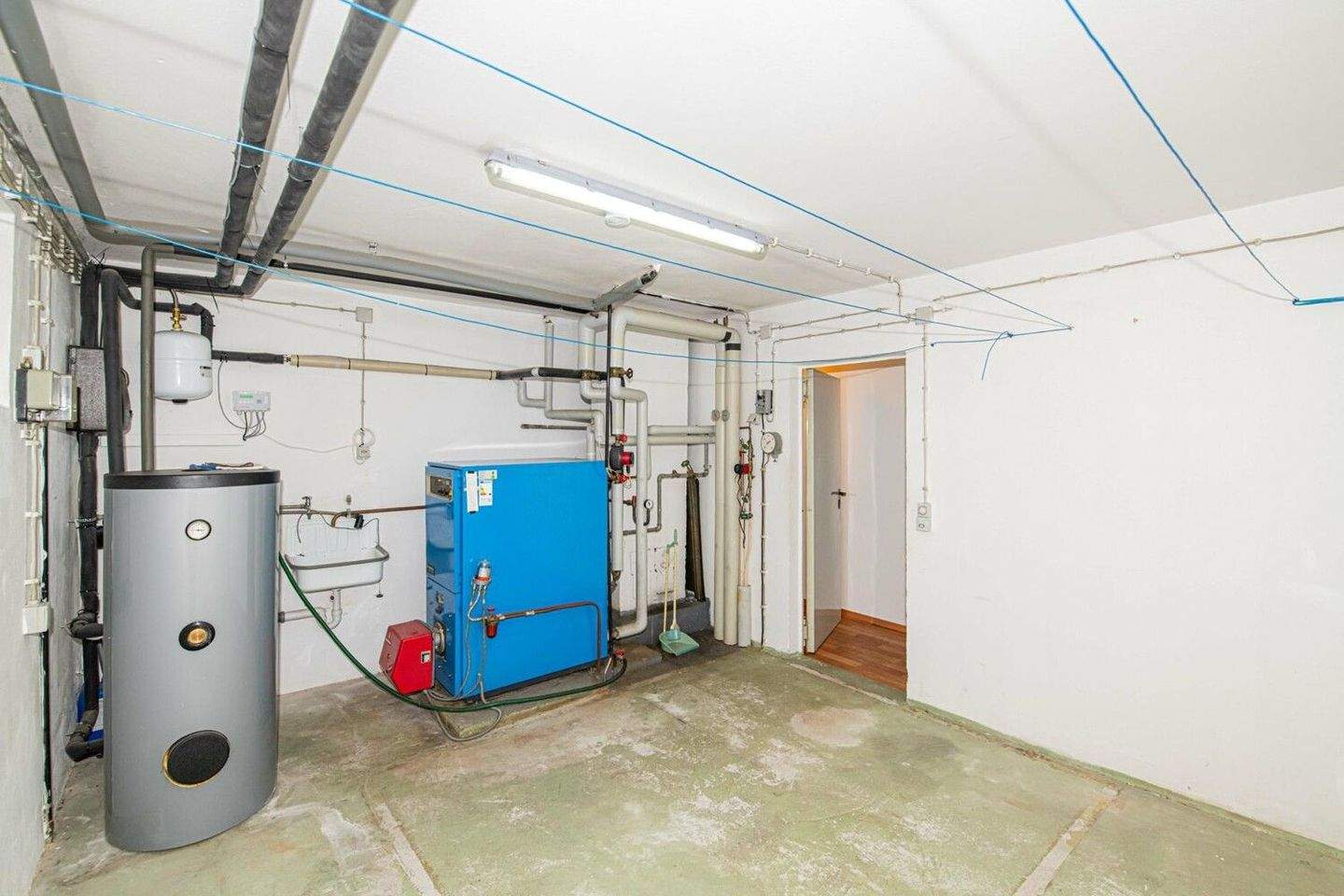 Immobilie in Furth im Wald - Familienfreundliches Einfamilienhaus mit offenem Wintergarten und herrlicher Gartenanlage - Bild 38