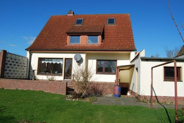 Hausansicht vom Garten