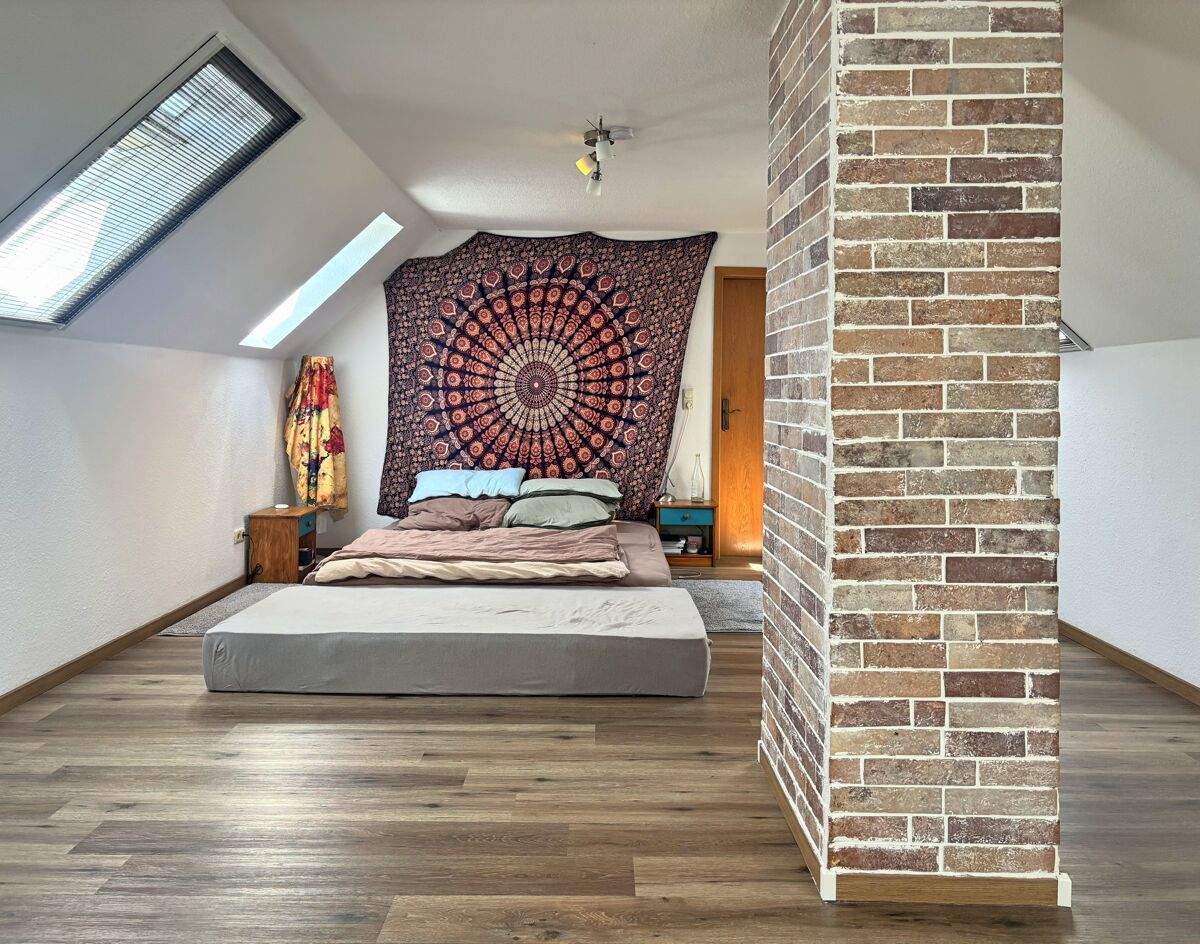 Immobilie in Wiesmoor - Teilsaniertes Landhaus mit Einliegerwohnung, Nebengebäude und über 4 ha Weideland in Wiesmoor - Bild 17