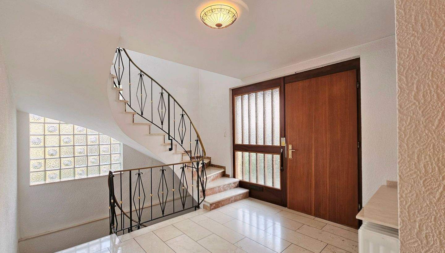 Immobilie in Bullay - Sehr gepflegtes Einfamilienhaus mit Garage, Garten und Balkon in Bullay/Mosel - Bild 7