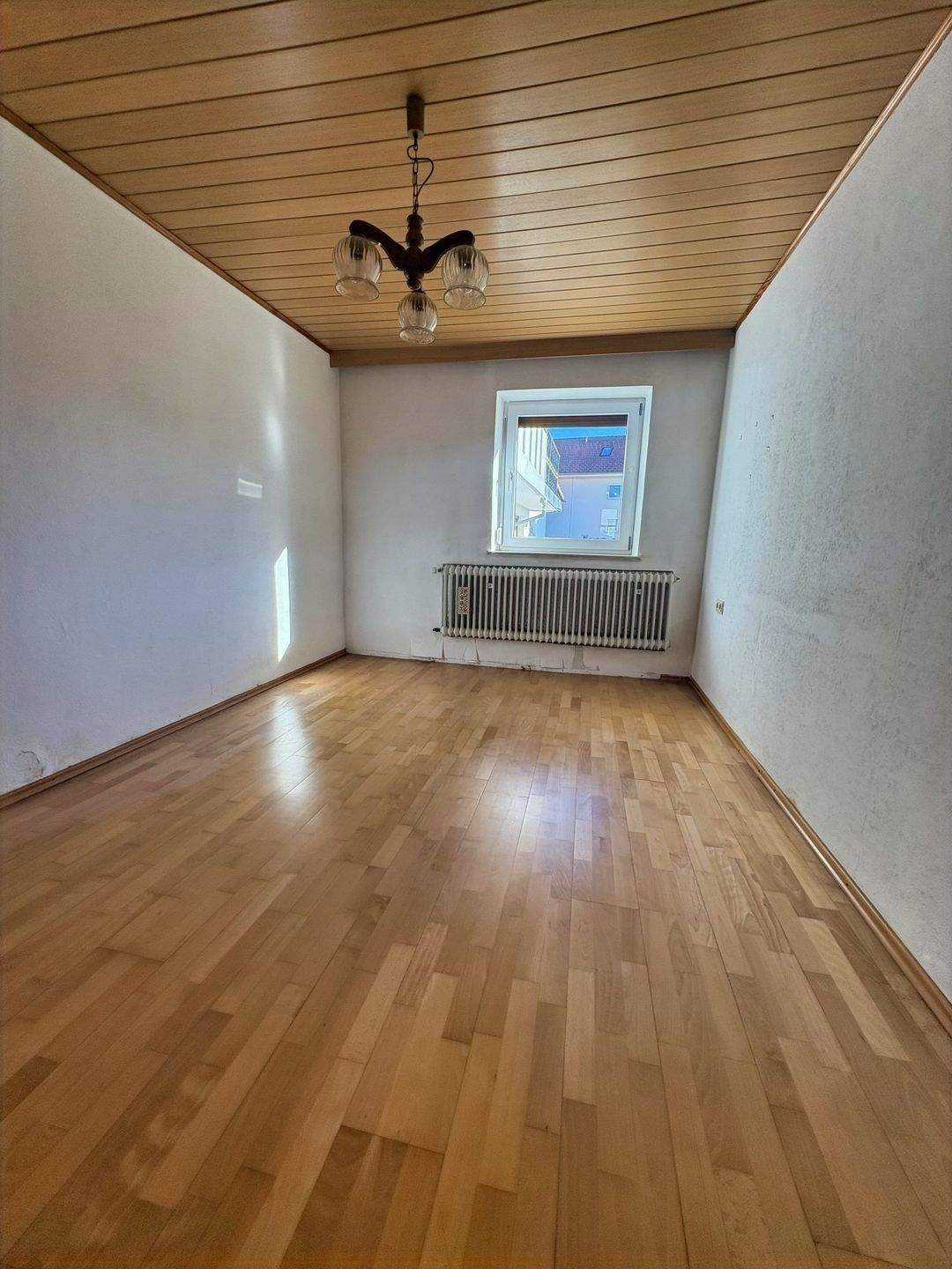 Immobilie in Ruderting - Großzügiges Einfamilienhaus im Zentrum von Ruderting! - Bild 9