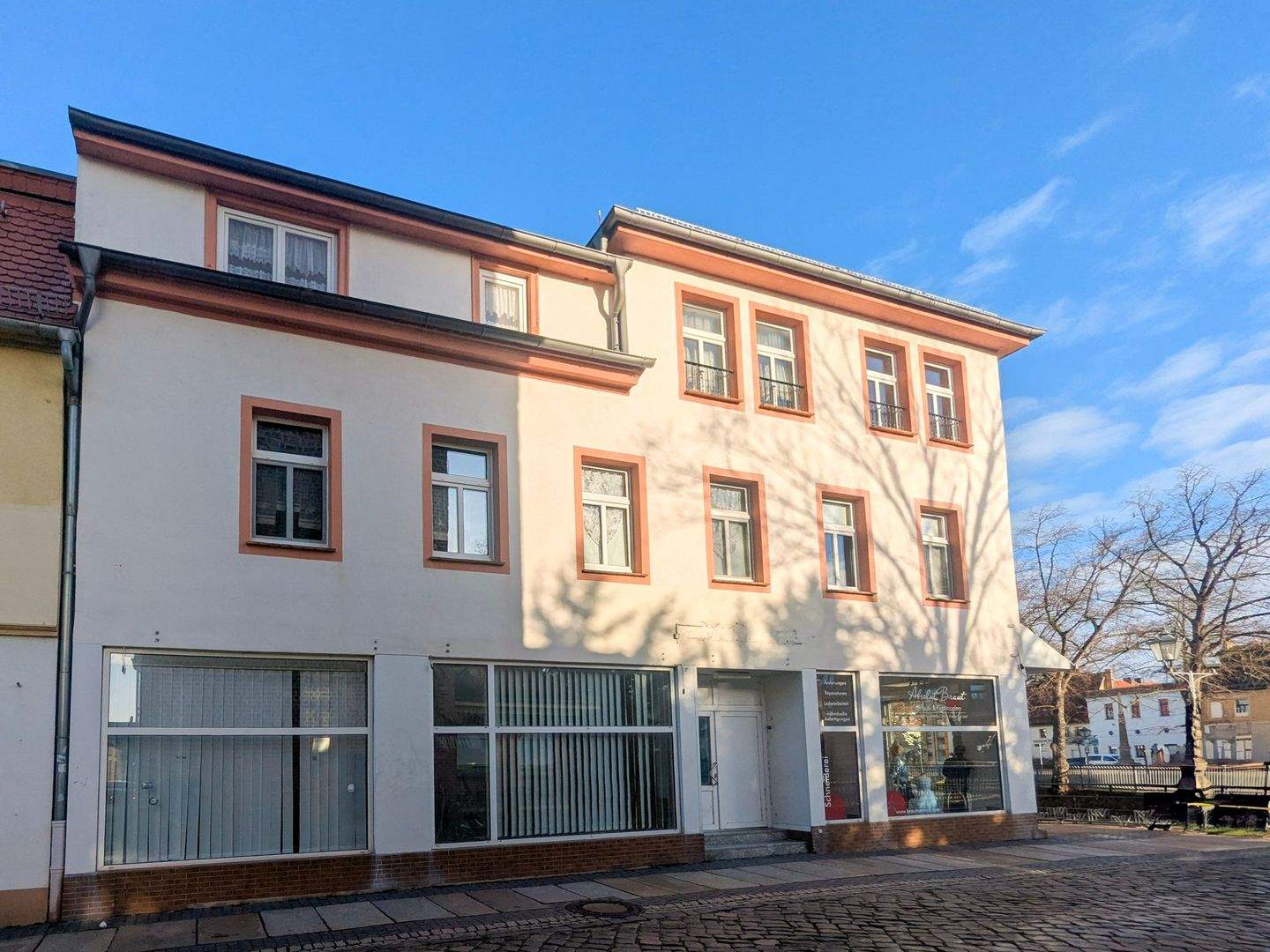 Immobilie in Delitzsch - MFH mit sicheren Mieteinnahmen in bester Lage! -  5,6% IST-Rendite - voll vermietet! - Bild 2