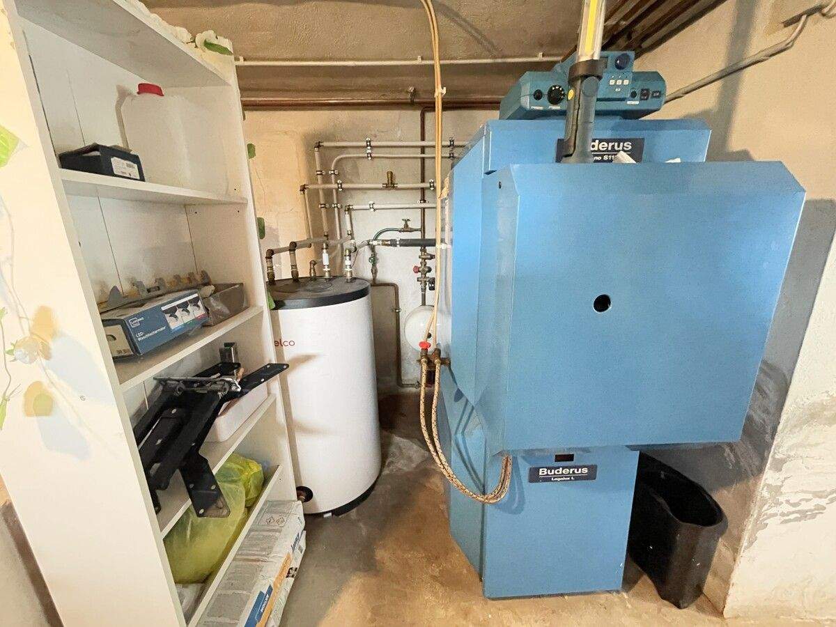 Immobilie in Nalbach - Familienfreundliches Einfamilienhaus mit Photovoltaik, Stellplätzen und Garten - Bild 18