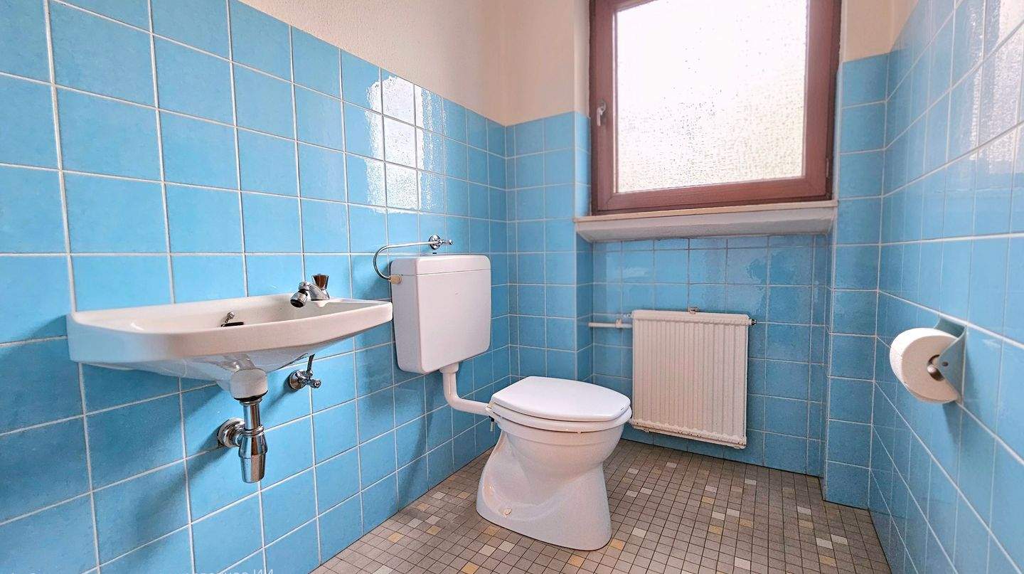 Immobilie in Bullay - Sehr gepflegtes Einfamilienhaus mit Garage, Garten und Balkon in Bullay/Mosel - Bild 13