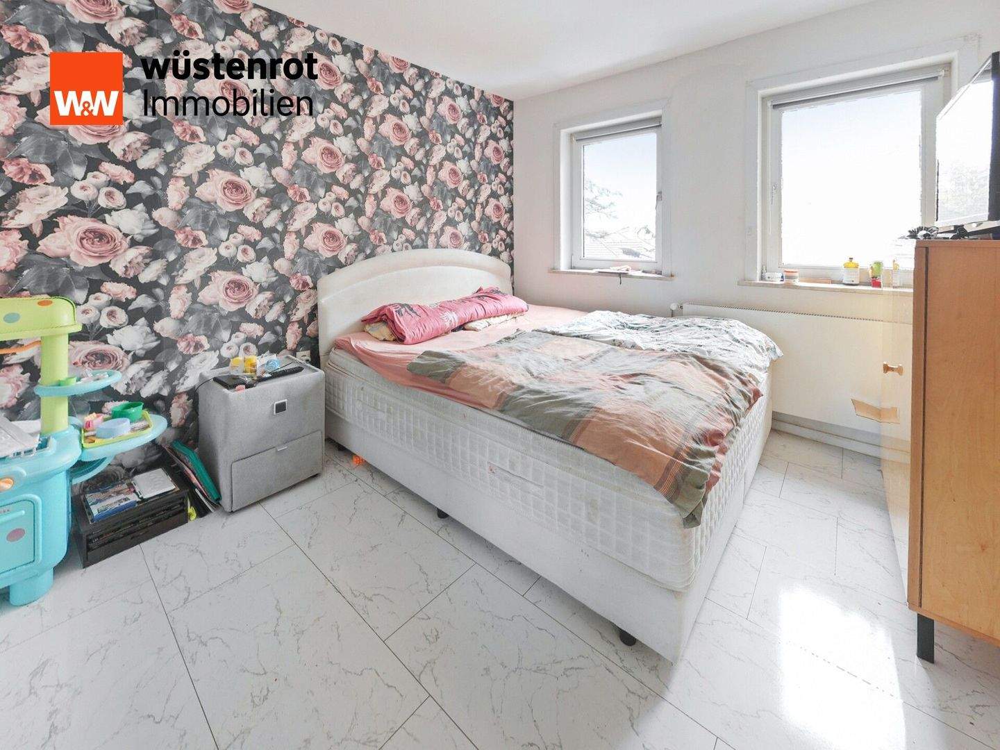 Immobilie in Eschershausen - Freistehendes Fachwerkhaus (ca. 170 m²) - ideal als Mehrgenerationen-Domizil - Bild 0