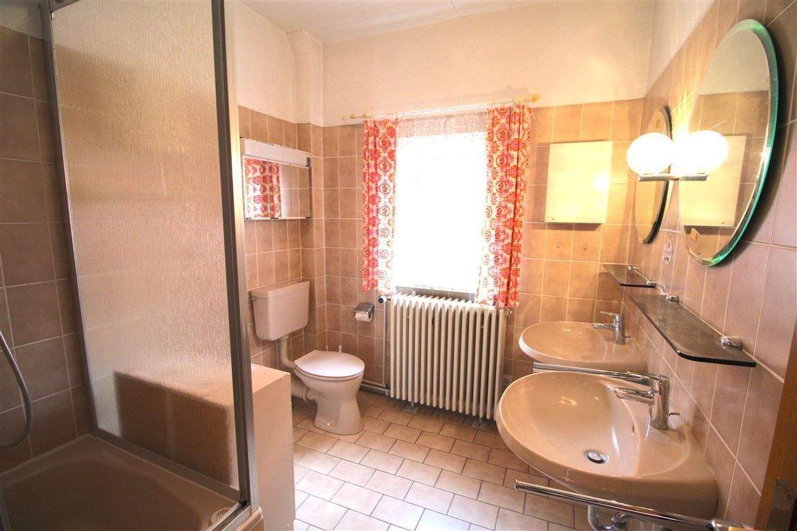 Immobilie in Adelebsen - Ein- bis Zweifamilien Fachwerkhaus mit Bauerwartungsland in Barterode - Bild 17