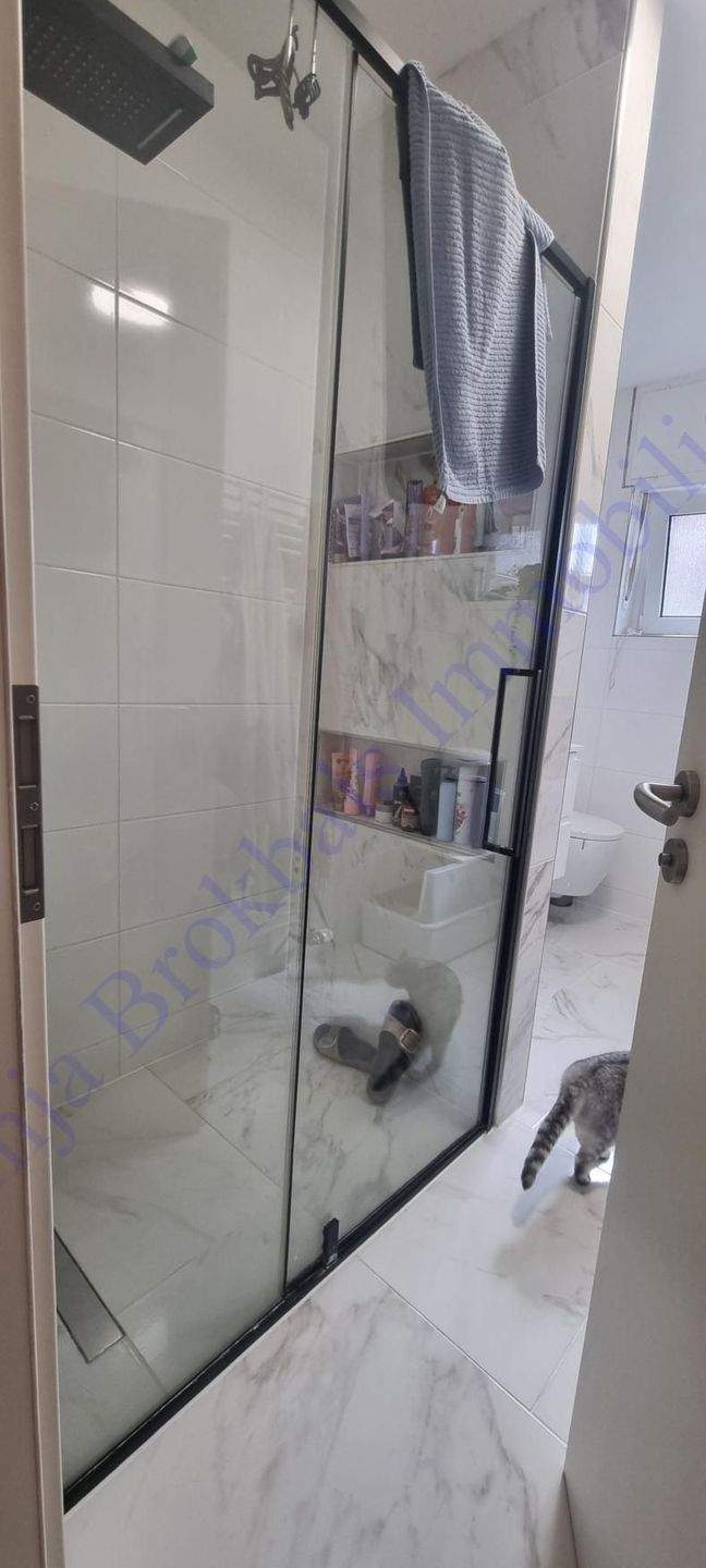 Immobilie in Harsewinkel - Zweifamilienhaus mit ausgebautem DG und mit 3 Garagen in Harsewinkel, provisionsfrei für Käufer - Bild 4