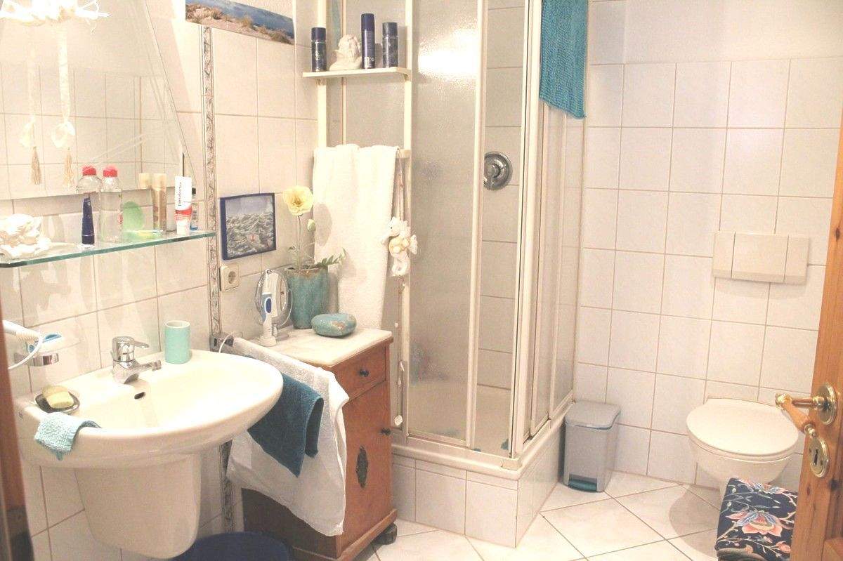 Immobilie in Suderburg - Attraktives Haus mit Zwei Wohneinheiten, Bürogebäude + Stallungen - Bild 14