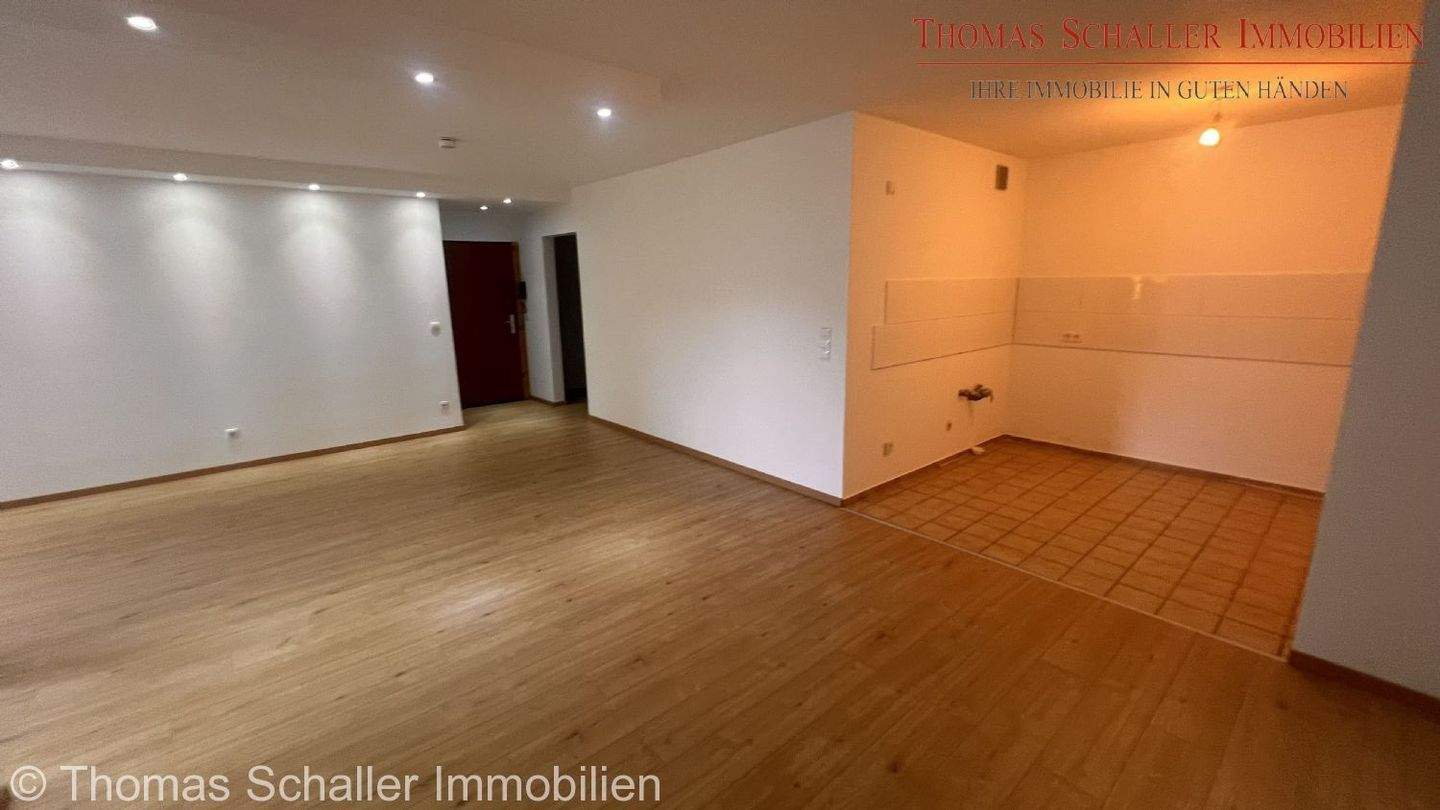 Immobilie in Hemhofen - Schöne 2-Zimmer-Wohnung in Hemhofen bei Erlangen - Großer Wohnraum mit Studiocharakter - Bild 3