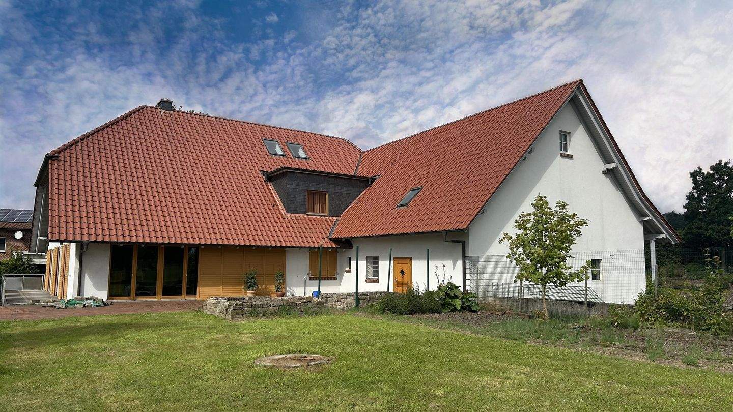 Immobilie in Preußisch Oldendorf - Schönes Landhaus! Großzügiges Anwesen für Tier- und Pferdehaltung! - Bild 9