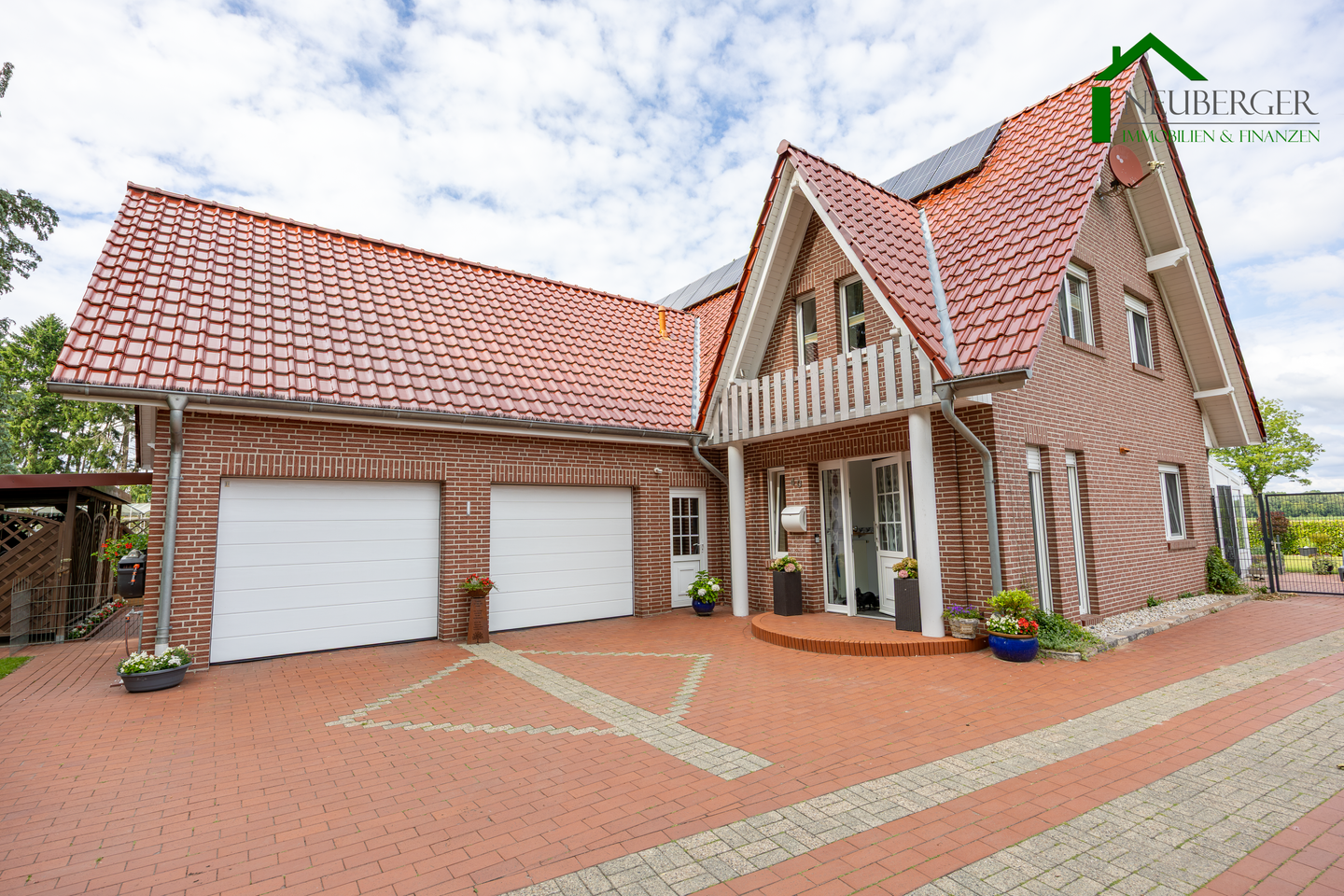 Immobilie in Lastrup - Gepflegtes, großes Einfamilienhaus mit PV-Anlage und Doppelgarage - Bild 1