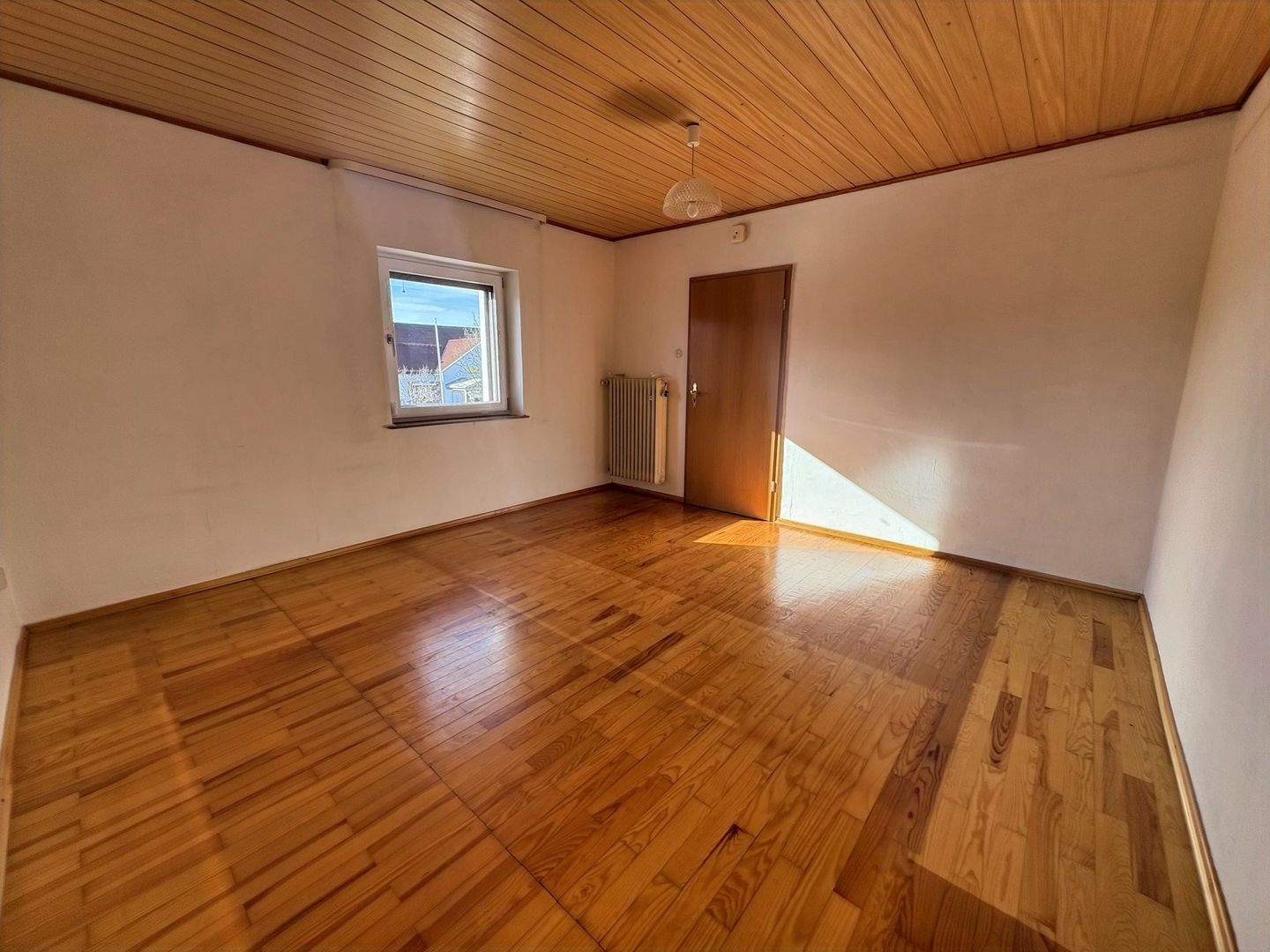 Immobilie in Ruderting - Großzügiges Einfamilienhaus im Zentrum von Ruderting! - Bild 7