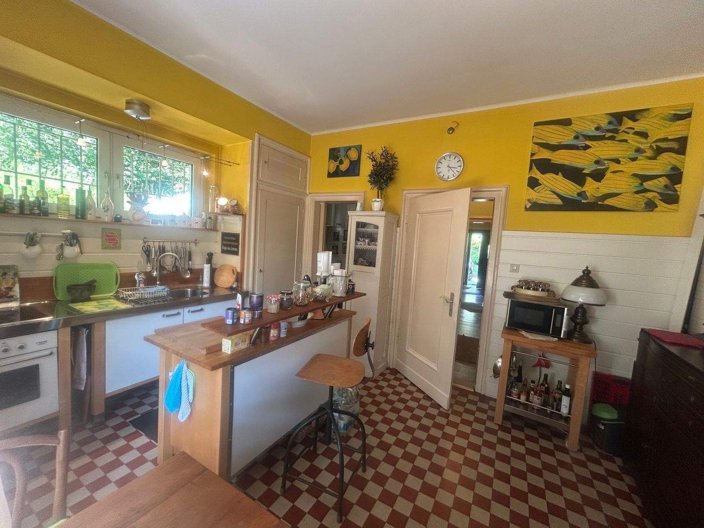 Immobilie in Lüdenscheid - Stilvolles Zweifamilienvilla mit Balkonen, Sauna, Kellerbar & Doppelcarport – auf großem Grundstück mit privater Zufahrt... - Bild 14