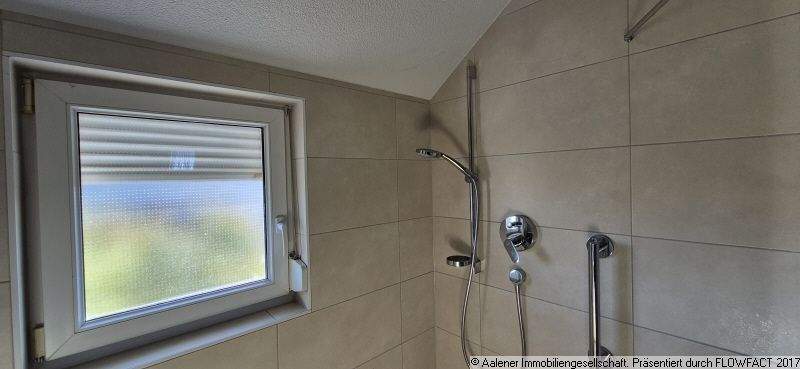 Immobilie in Oberkochen - Einfamilien-Doppelhaushälfte mit sonnigem Garten in ruhiger, naturnaher Lage - Bild 2