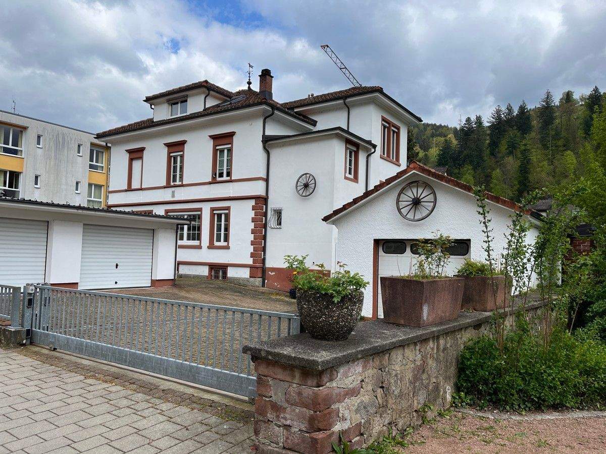 Immobilie in Zell im Wiesental - Historisches Anwesen in zentraler Lage - Bild 4