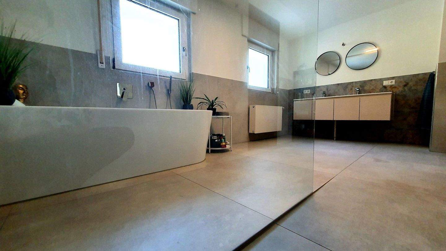 Immobilie in Herbolzheim - Provisionsfrei, 1-2 Familienhaus mit Weitblick und großem Garten - Bild 9