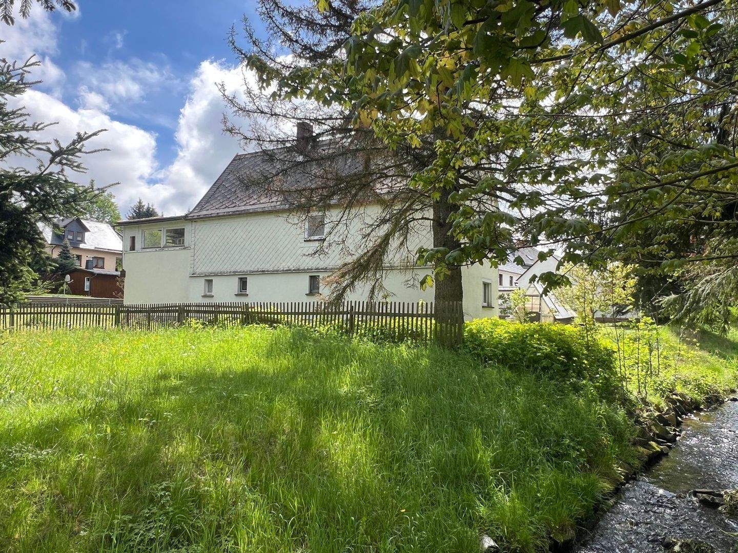 Immobilie in Klingenberg - +++ RESERVIERT +++ Teilsaniertes Haus mit Potenzial - Idyllisch gelegen in Klingenberg-Colmnitz - Bild 2