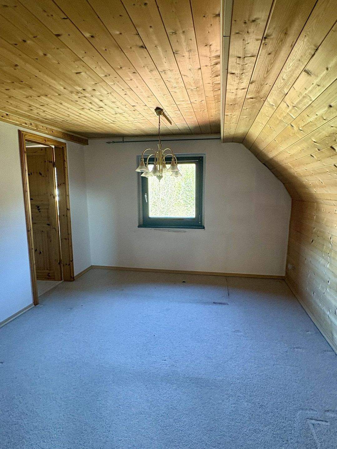 Immobilie in Saldenburg - Gepflegte Dachgeschosswohnung mit Charme – 2,5 Zimmer in Saldenburg/ Nähe Tittling! - Bild 5