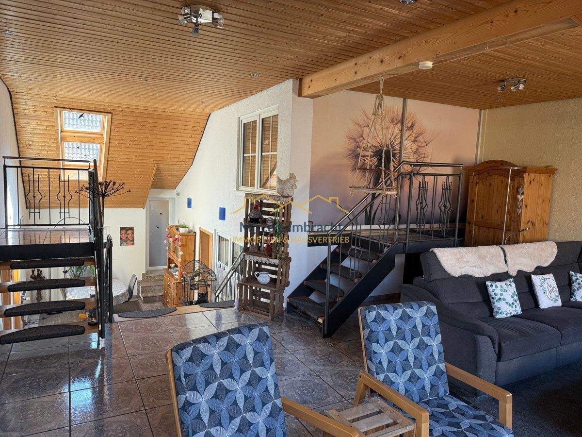 Immobilie in Breisach am Rhein - Maisonettewohnung mit   Doppelhauscharakter-Einzigartig. Individuell. Besonders. Zentral in Breisach - Bild 0