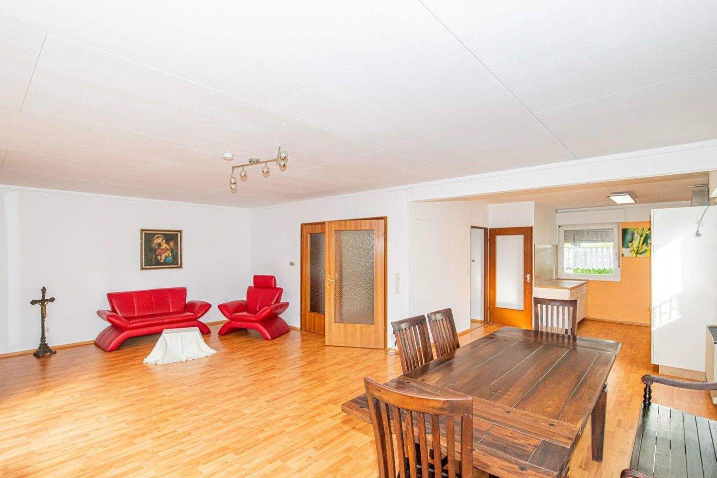 Immobilie in Furth im Wald - Familienfreundliches Einfamilienhaus mit offenem Wintergarten und herrlicher Gartenanlage - Bild 20