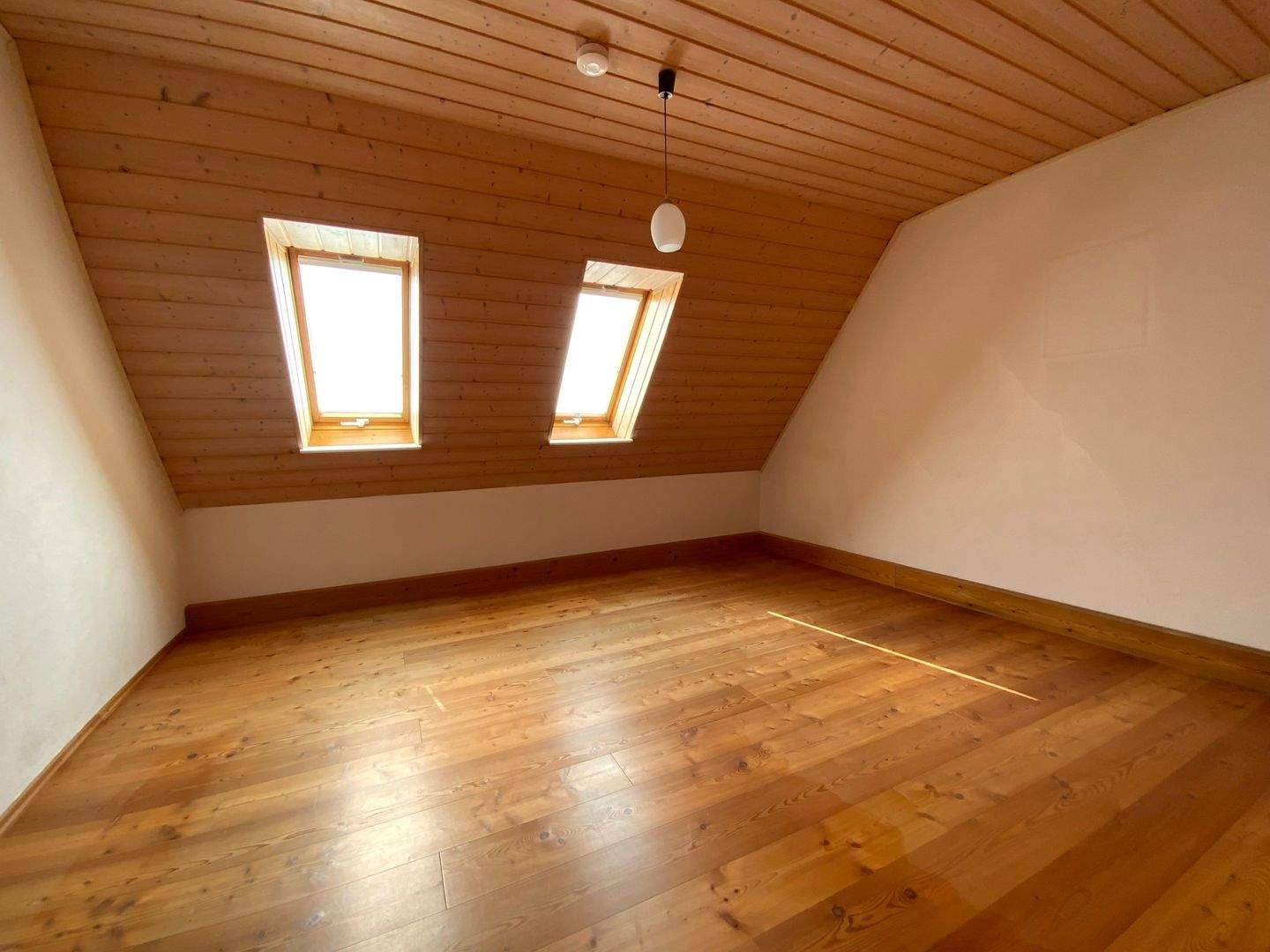 Immobilie in Meinheim - Ehemalige Hofstelle - viel Platz für Ihre Ideen! - Bild 13