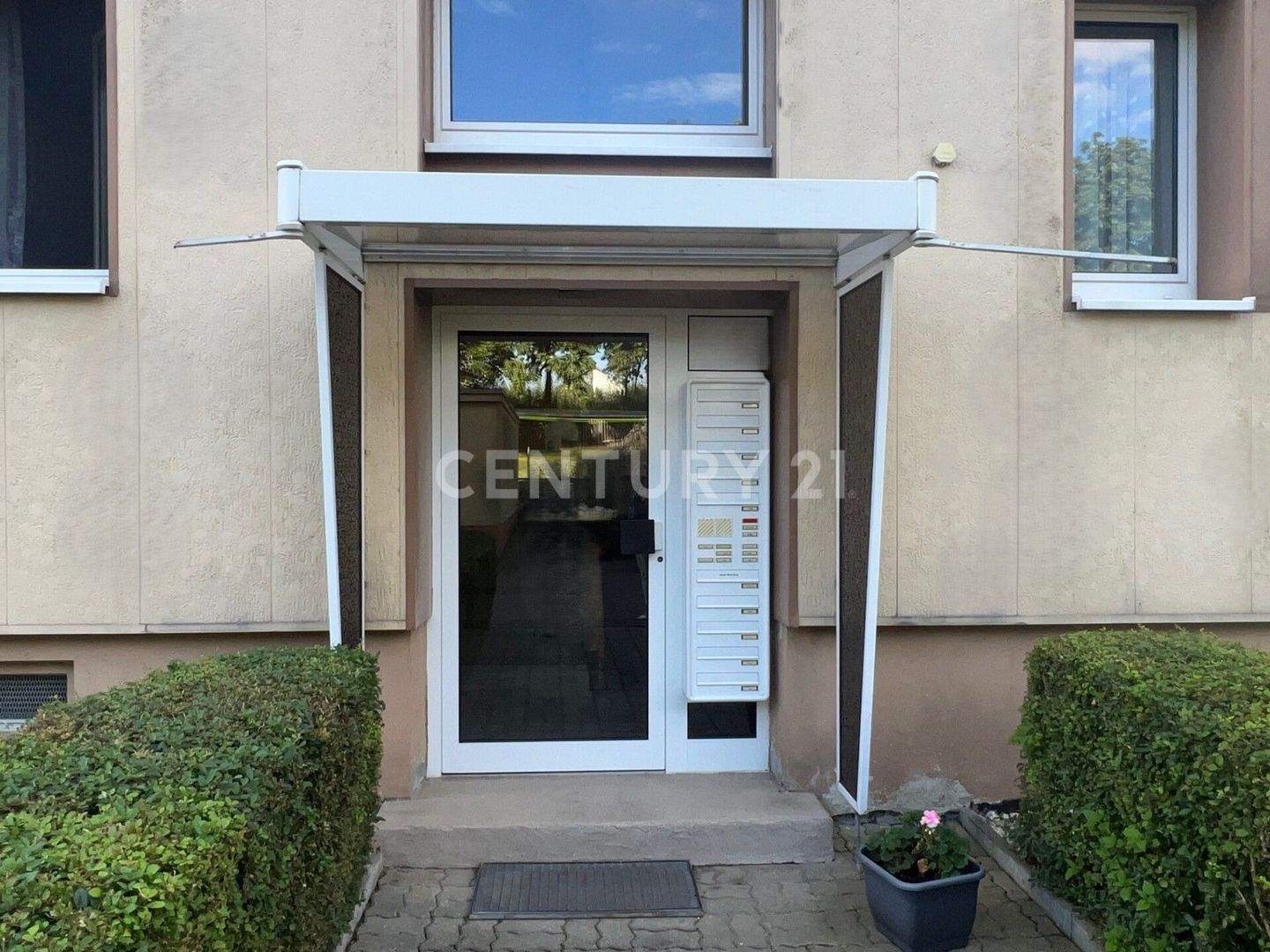 Immobilie in Gefell - Attraktive Kapitalanlage - Gut vermietete Wohnung mit Balkon und Garage - Bild 7
