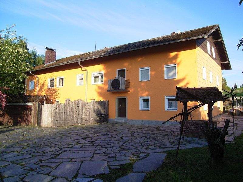 Immobilie in Witzmannsberg - Gepflegtes Reiteranwesen m. Pension/Wohnhaus u. 18.700 qm, idyllischer ruhiger Lage im oberen Ilztal - Bild 8