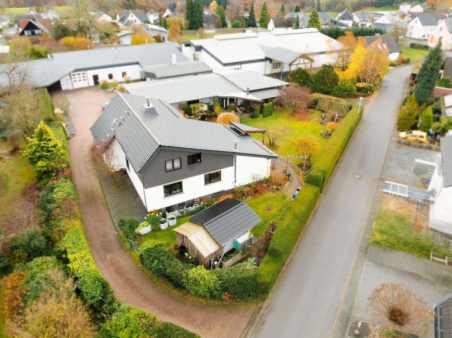 Immobilie in Anhausen - ! Außergewöhnliches Haus mit traumhaftem Garten ! - Bild 28