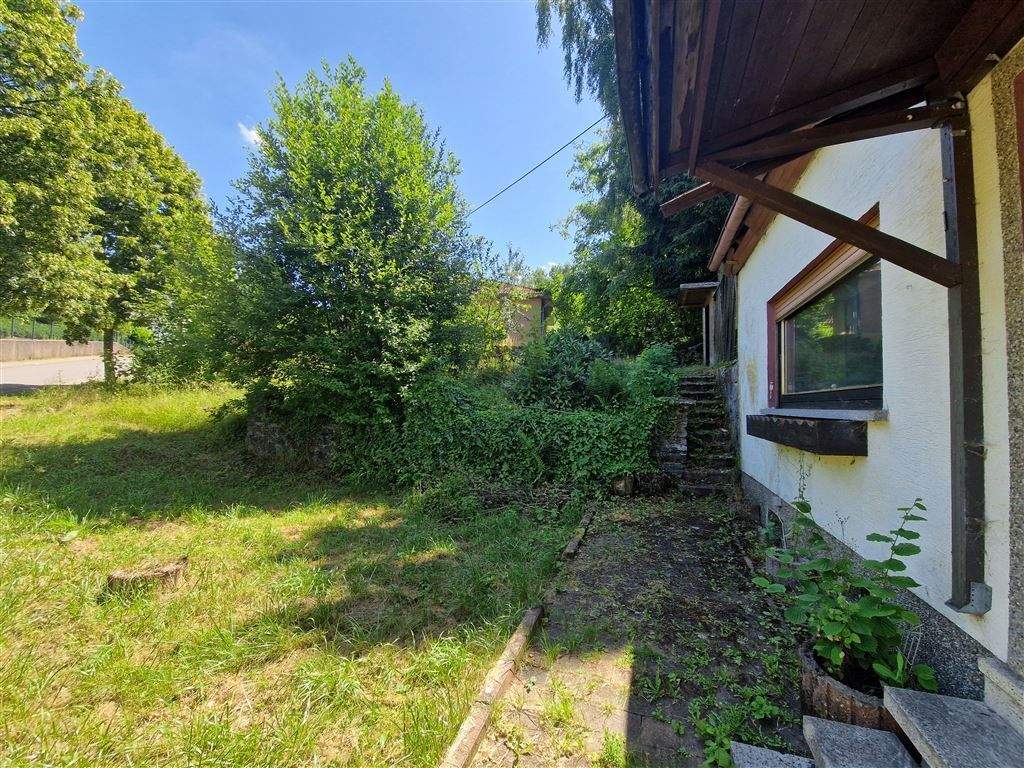 Immobilie in Nonnweiler - Freistehendes 1 FH / Generationenhaus mit Garten / Garage in Waldrandlage Nonnweiler OT - Bild 2